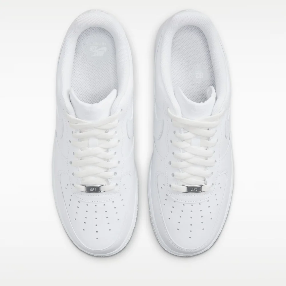 NIB Nike AIR FORCE ONES '07 - Womens SIZE 9 - Picture 1 of 6